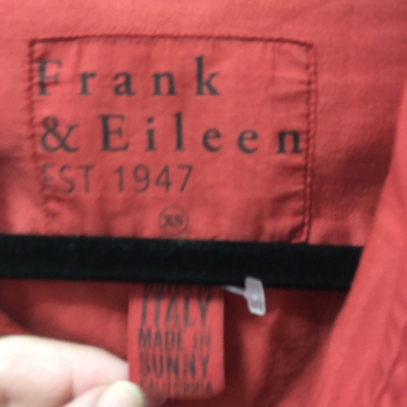 Frank & Eileen faded red rust button up blouse XS NWOT - Picture 5 of 11